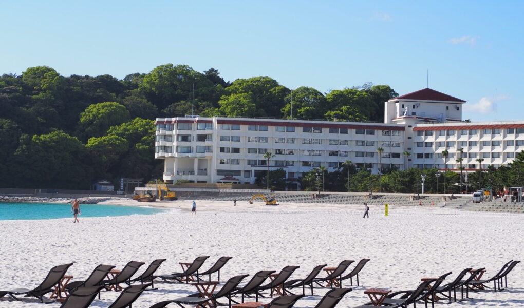 hotel Shiraraso a Shirahama au Japon